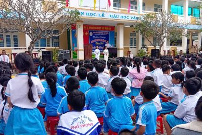 🎶 Hoạt động giao lưu văn nghệ đầy ý nghĩa giữa Trường Tiểu học Phổ Phong và Trung tâm Nghệ thuật Tình Thương 🎶