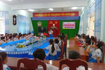 LỄ KẾT NẠP ĐỘI VIÊN – NIỀM TỰ HÀO CỦA THIẾU NHI